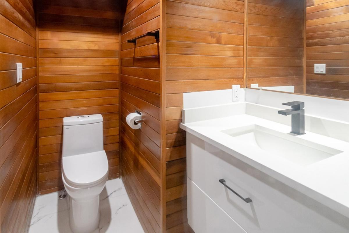Spacious & Modern By The Beach White Rock Exteriér fotografie